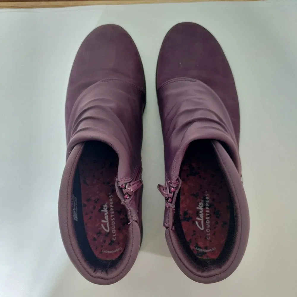Clarks Cloudsteppers Burgundy Plum Ruched Ankle Boots Womens 11 M